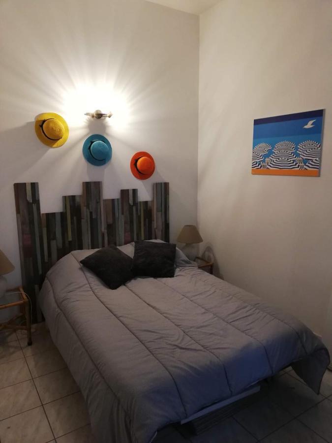 Orange: Appartement Pratique Et Idealement Place Orange  Exterior photo